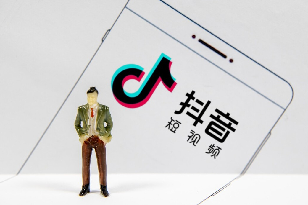抖音作品怎么關(guān)聯(lián)上熱點(diǎn)話題？抖音作品如何關(guān)聯(lián)熱點(diǎn)？