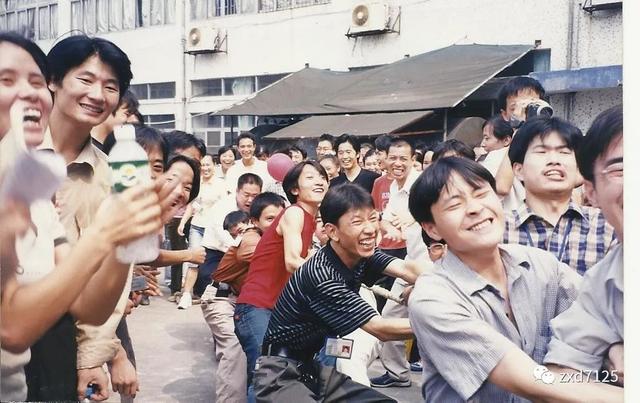 無(wú)梭芯全自動(dòng)繞線機(jī)視頻（全自動(dòng)梭芯繞線機(jī)）