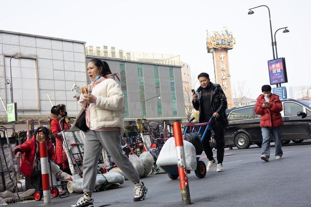 杭州服裝批發(fā)一手貨源市場在哪里在哪個(gè)高鐵下車近（杭州服裝批發(fā)一手貨源市場在哪里童裝）