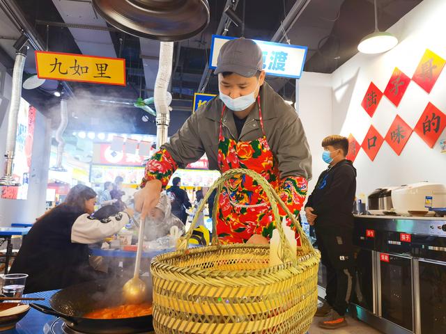 貴州地攤火鍋加盟店，地攤火鍋加盟店,貴州省貴定縣地攤火鍋？