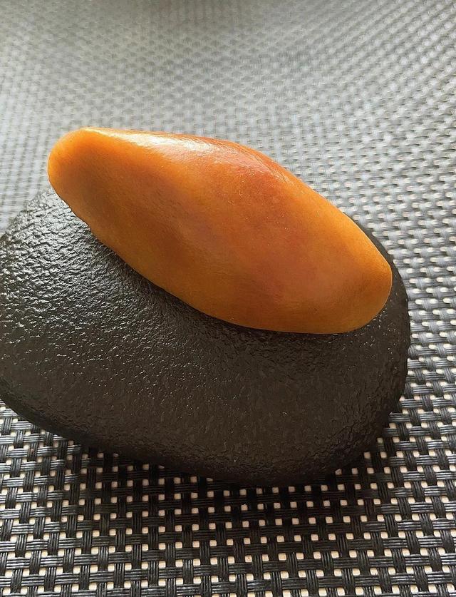 新疆金絲玉的各類品種品相，來看看當(dāng)?shù)匦∈r(nóng)的好石分享